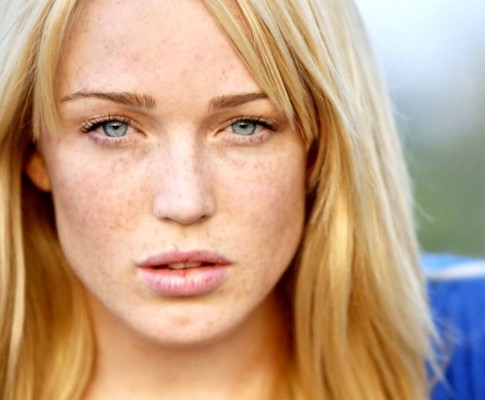 Caity Lotz - 983x810 Wallpaper - teahub.io