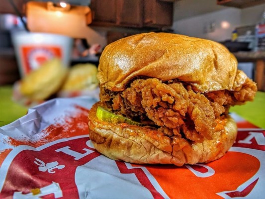 Popeyes Chicken Sandwich Hawaii 1024x768 Wallpaper Teahub Io