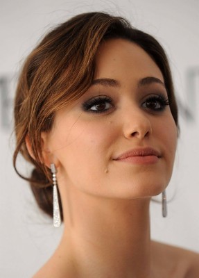 Emmy Rossum Face - 760x1057 Wallpaper - teahub.io