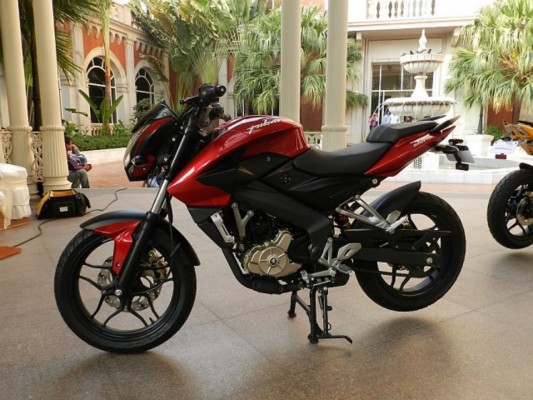 Http - //2 - Bp - Blogspot - Bajaj Pulsar 200ns 2012 - Kawasaki Bajaj ...