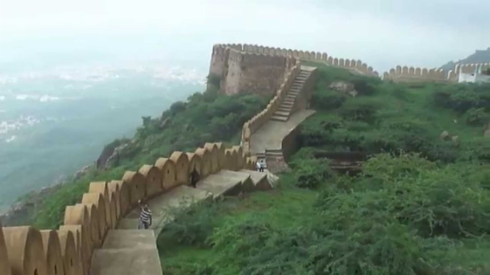 Taragarh Fort, Ajmer - Prithviraj Chauhan Taragarh Fort - 1300x866 ...