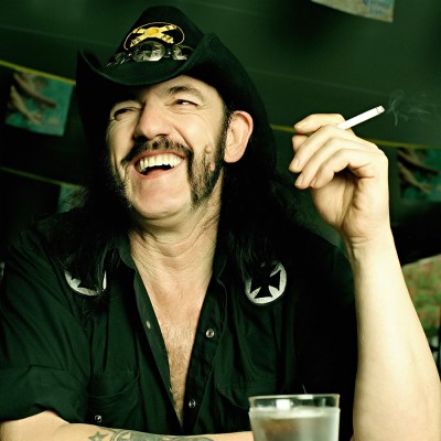 Lemmy Kilmister Drinking - 1000x1000 Wallpaper - teahub.io