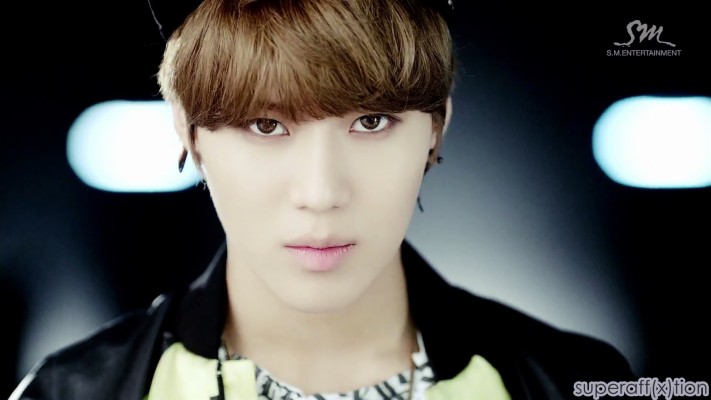 Shinee Taemin Wallpaper Taemin Danger 00x1290 Wallpaper Teahub Io