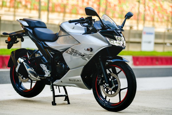 suzuki gixxer sf average per liter