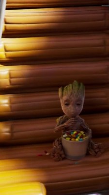 groot candy