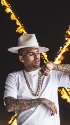 Chris Brown Wallpaper Hd Desktop - 2160x3840 Wallpaper - teahub.io