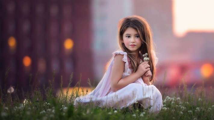 Download Beautiful Girl Hd Wallpapers and Backgrounds 