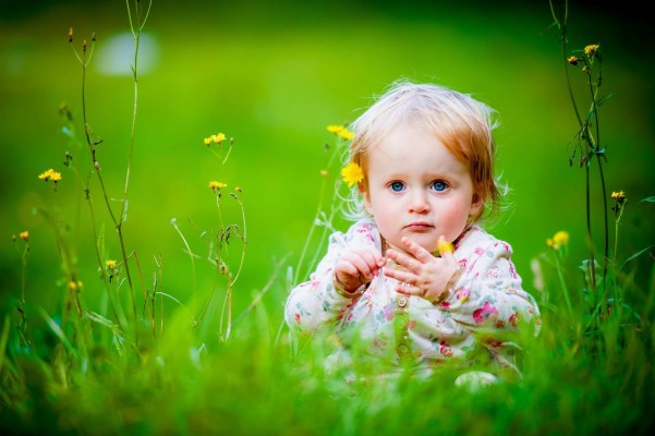 green baby girl background