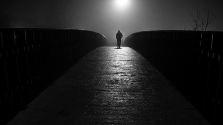 Đơn Độc Giữa Cuộc Đời  - HD Wallpaper