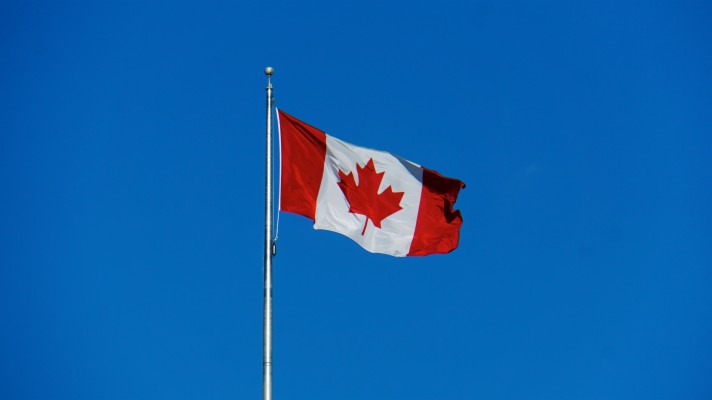 Canadian Flag - 1415x834 Wallpaper 