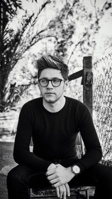 Niall Horan Wallpaper Iphone - 576x1024 Wallpaper - teahub.io