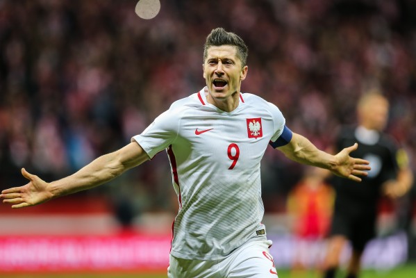 Robert Lewandowski 4k 3840x2400 Wallpaper Teahub Io Robert Lewandowski 4k 3840x2400 Wallpaper Teahub Io