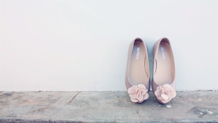 Ballet Shoes Wallpaper Iphone - 1366x768 Wallpaper - teahub.io