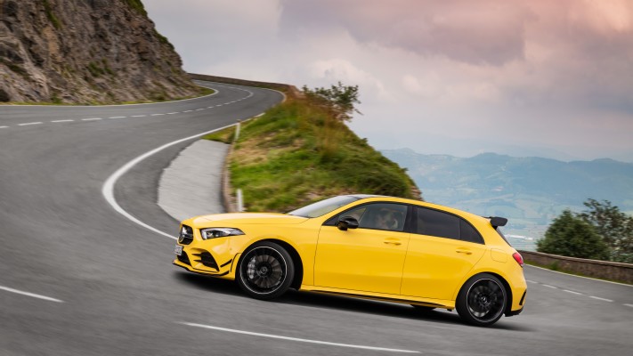 Mercedes A35 Amg 2019 - 7680x4320 Wallpaper - teahub.io